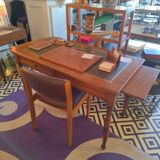 Minister's desk with pull tabs