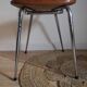 Chaise en simili cuir marron