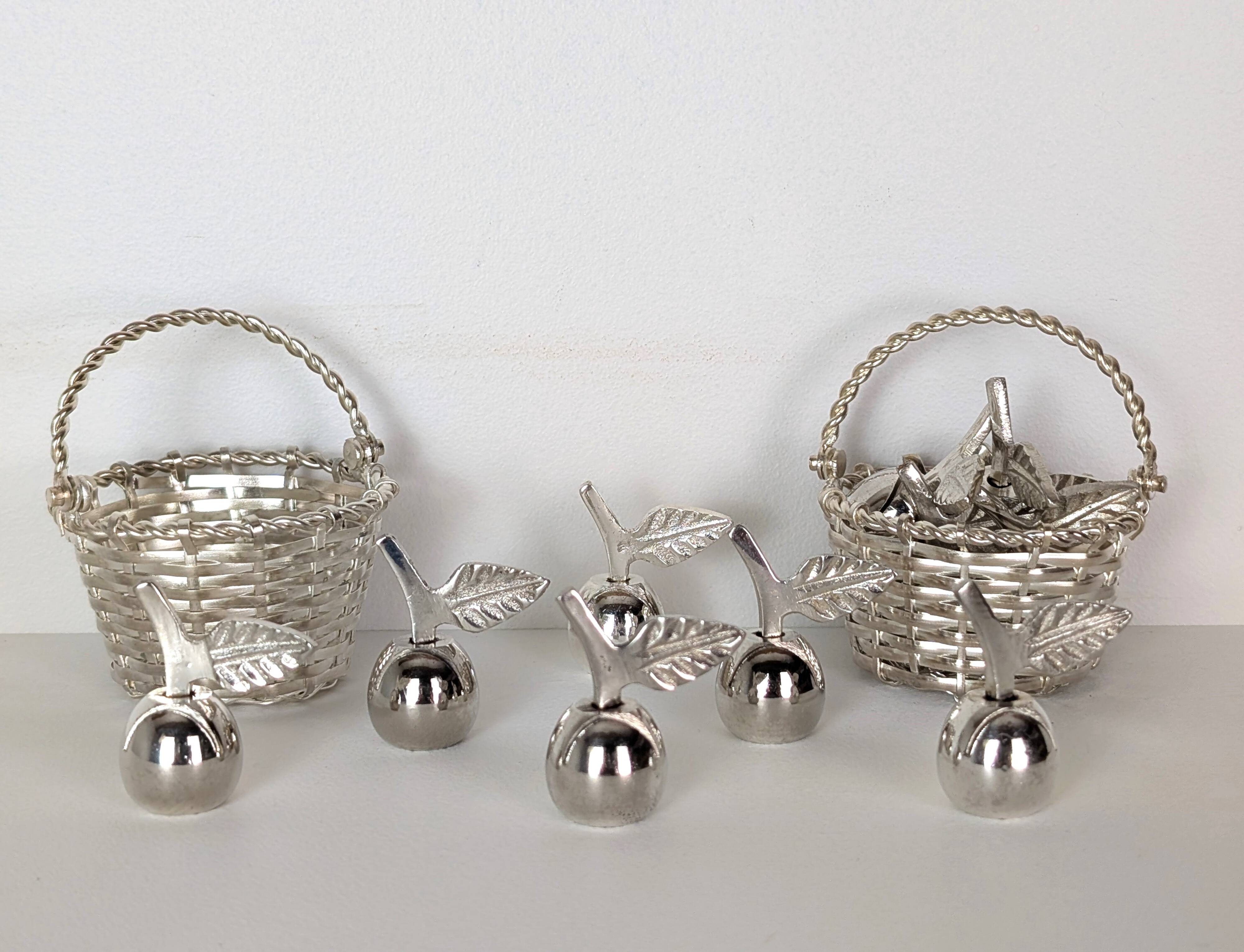 12 silver metal place markers