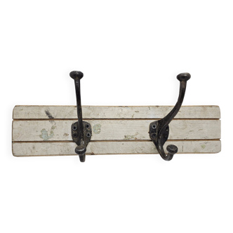 Solid teak coat hook with 2 double cast iron hooks