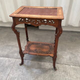 Pedestal table / harness red marble top