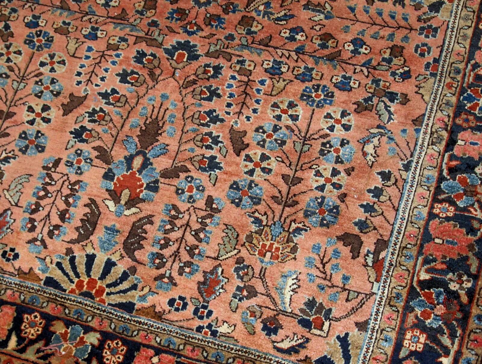 Handmade antique Persian Sarouk rug 3.1' x 5.2' (94cm x 158cm) 1920s
