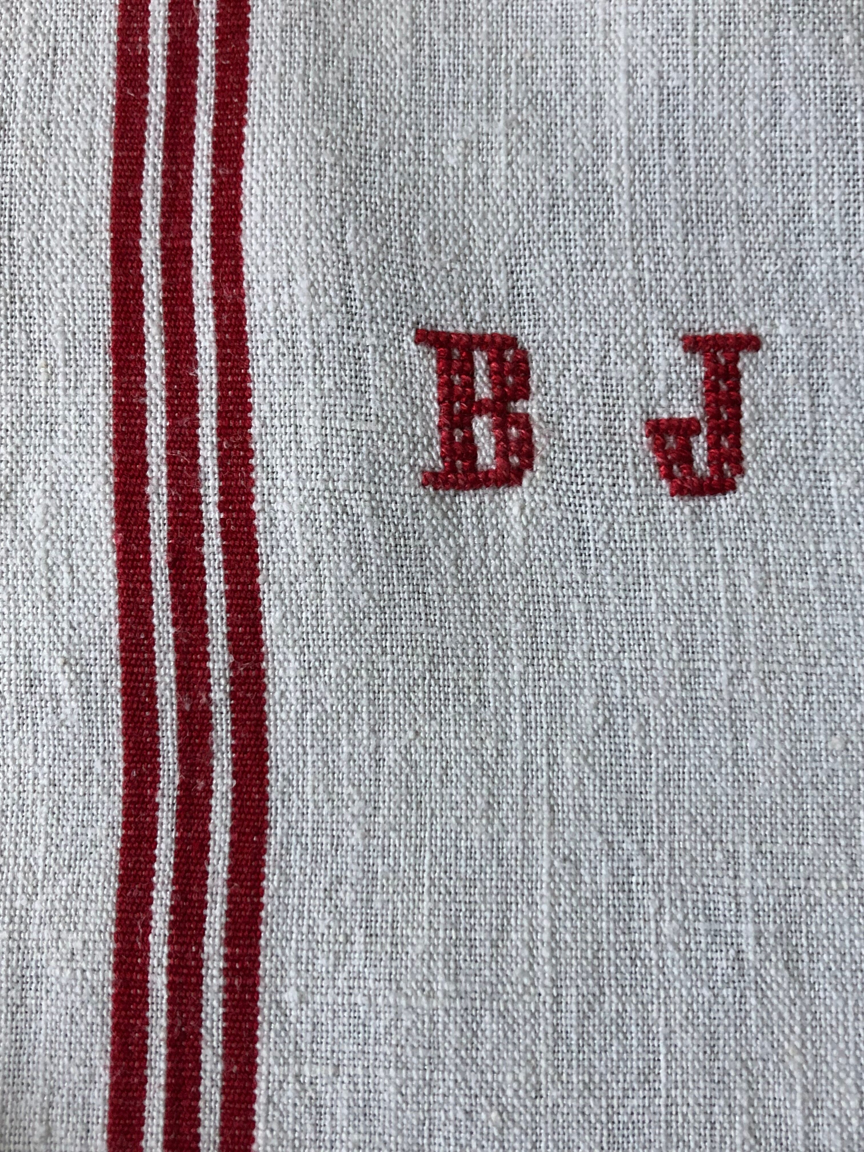Pair of old tea towels, old linen