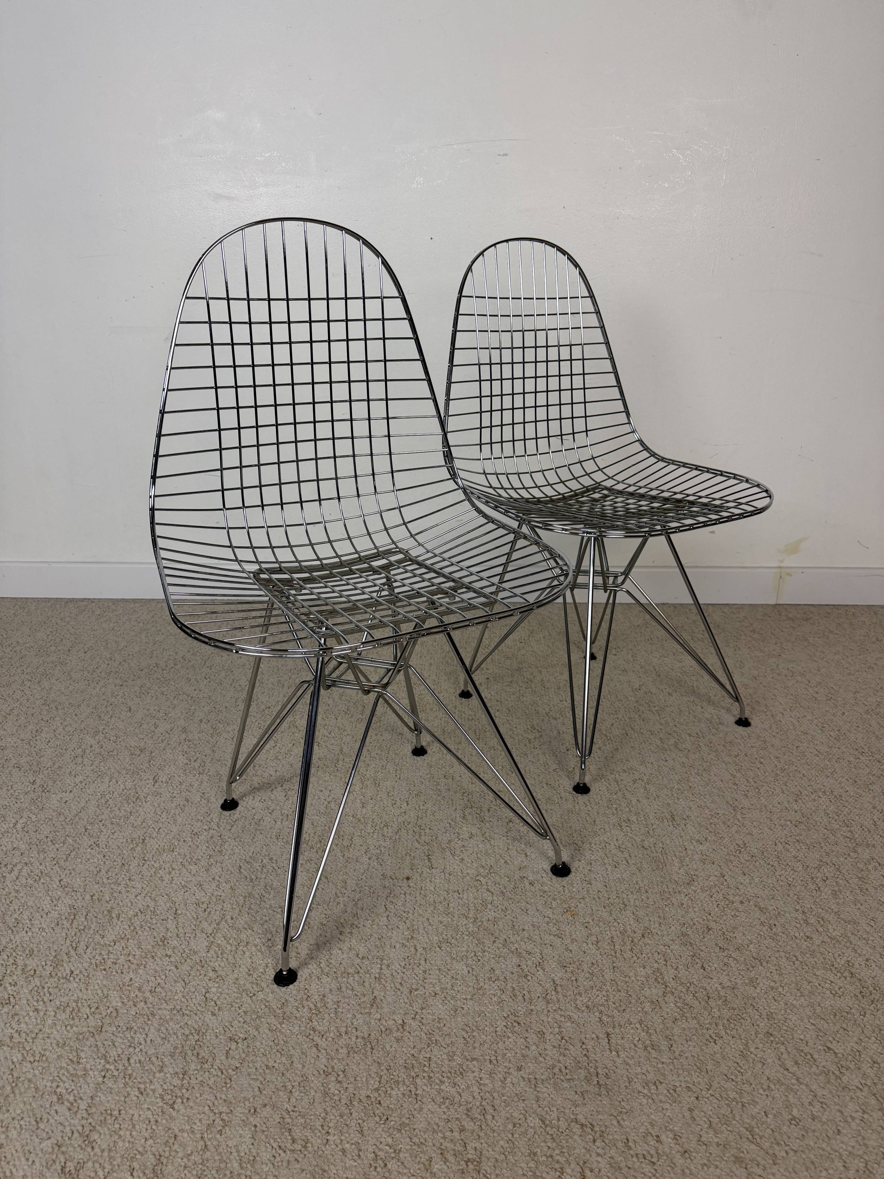 Chaises filaires chromées vintage – Lot de 4
