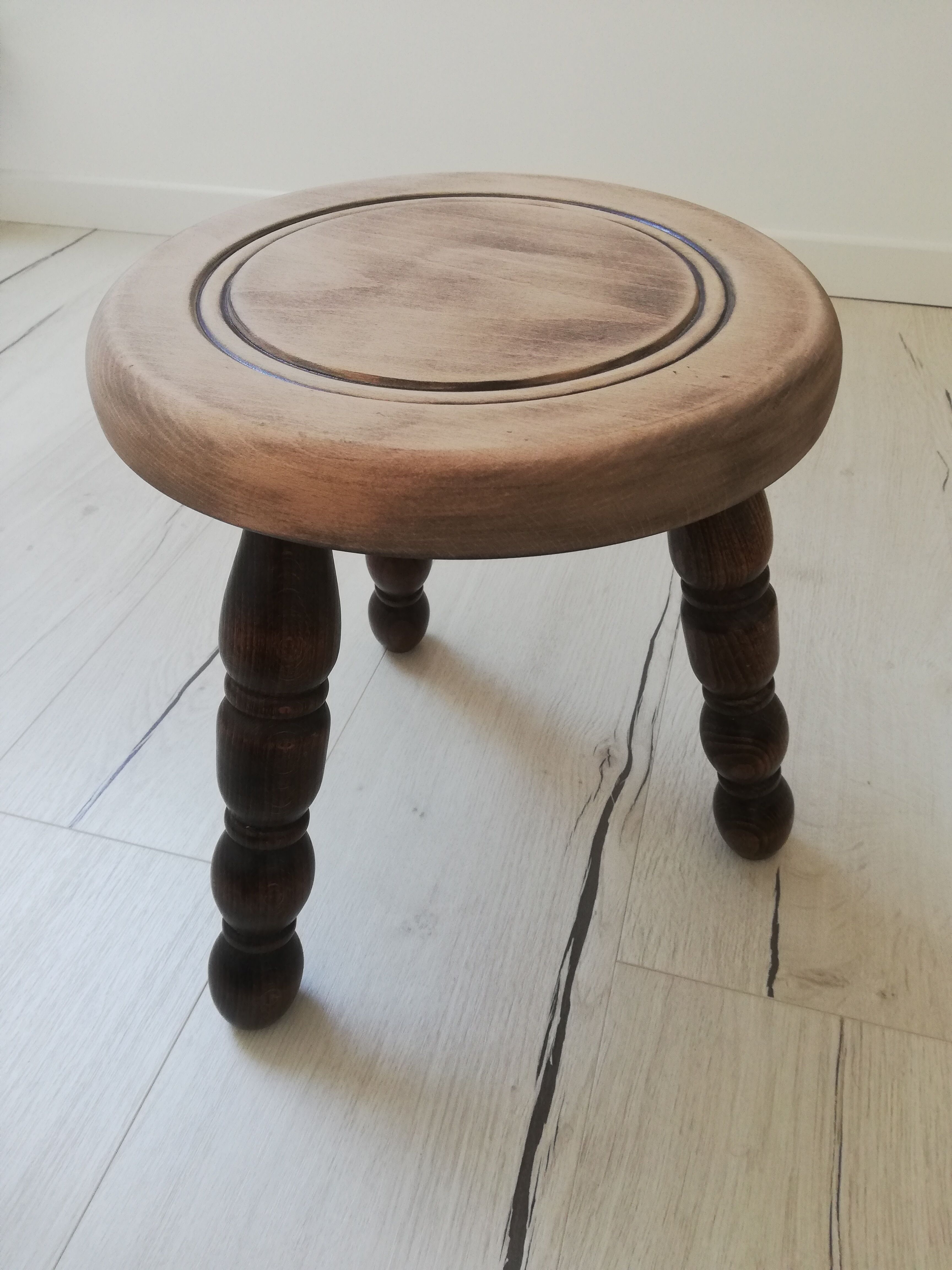 Vintage tripod stool