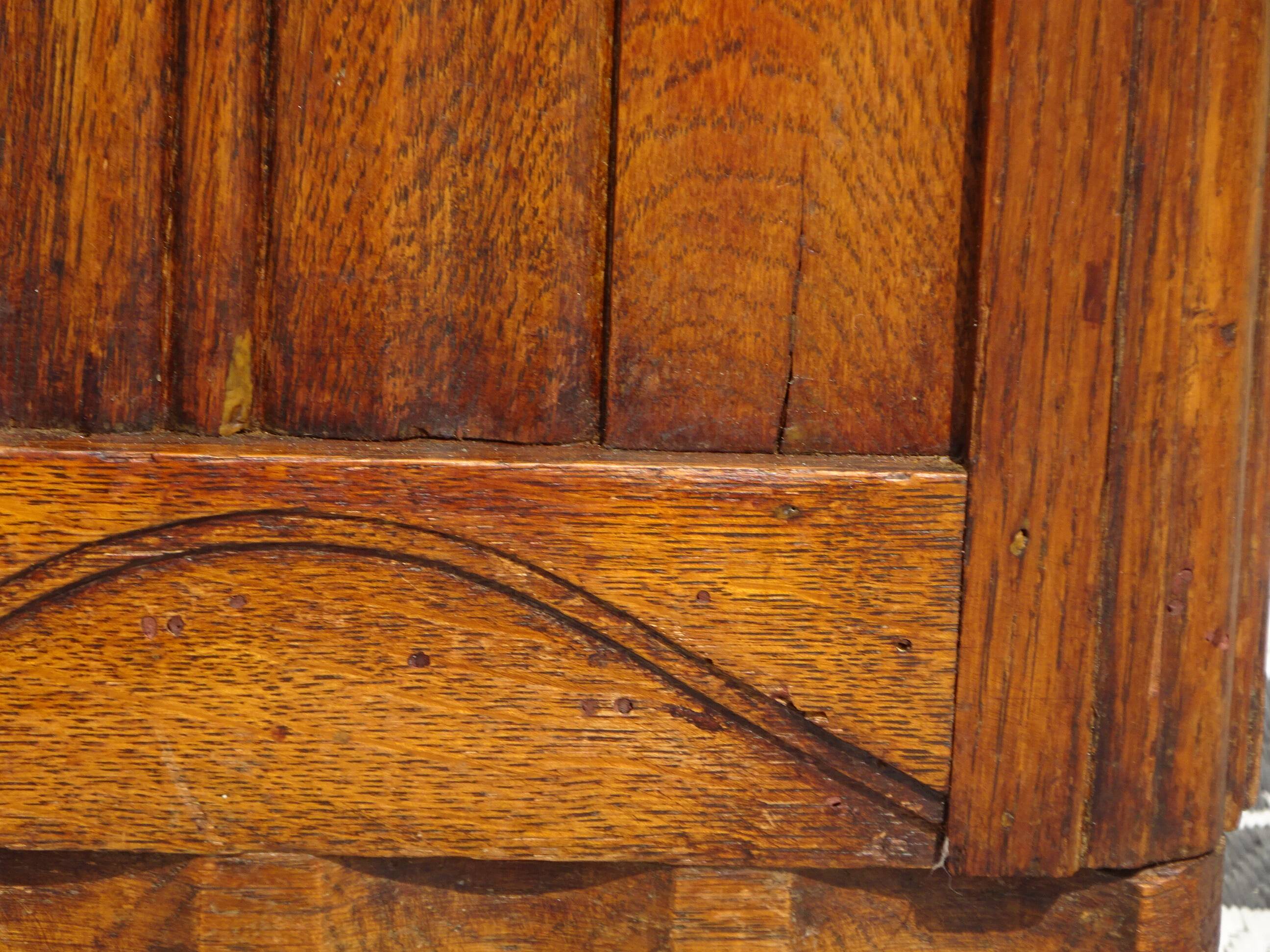 Ancien buffet en chêne et marbre, époque et style Art Déco