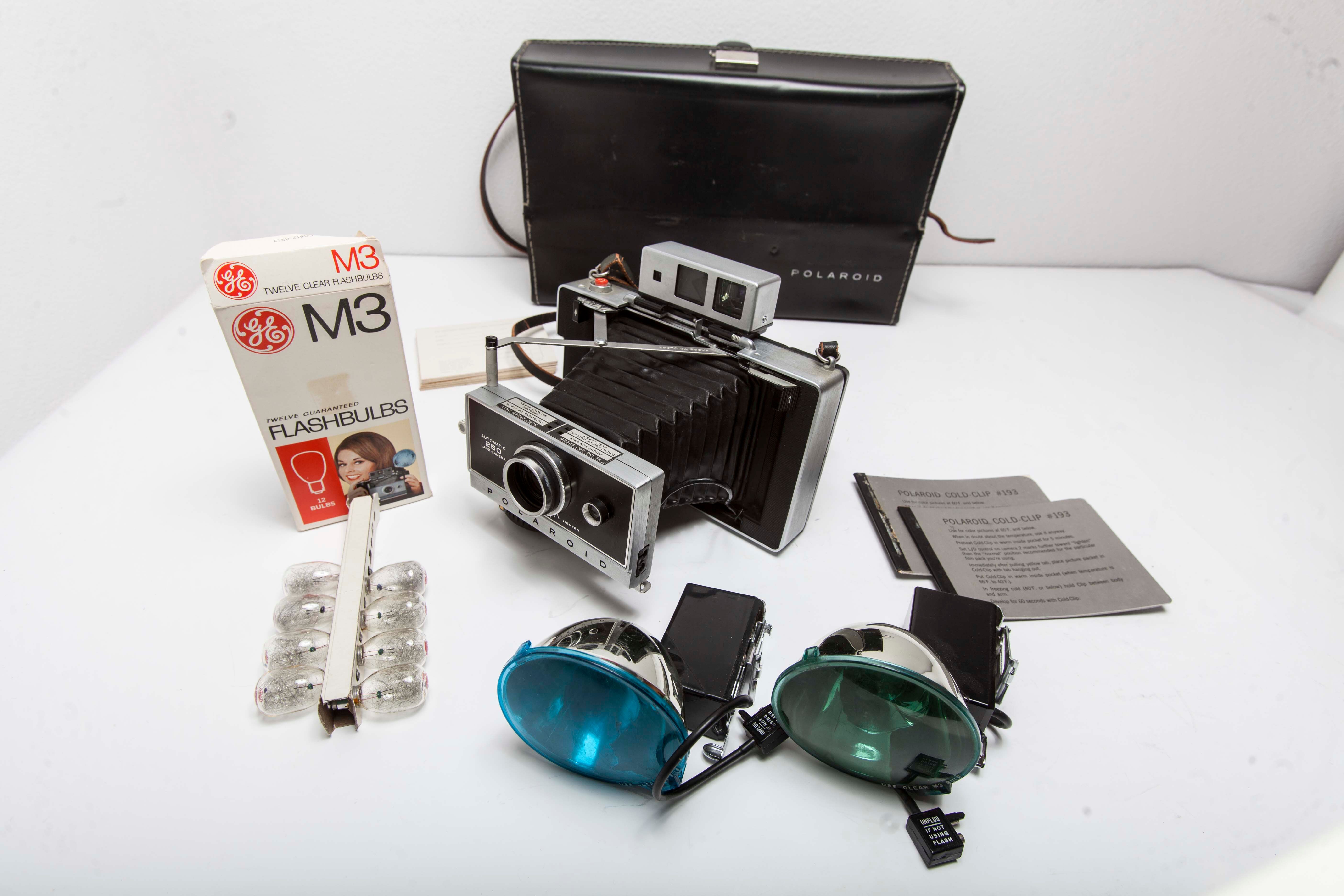 Polaroid 250 pro model complete