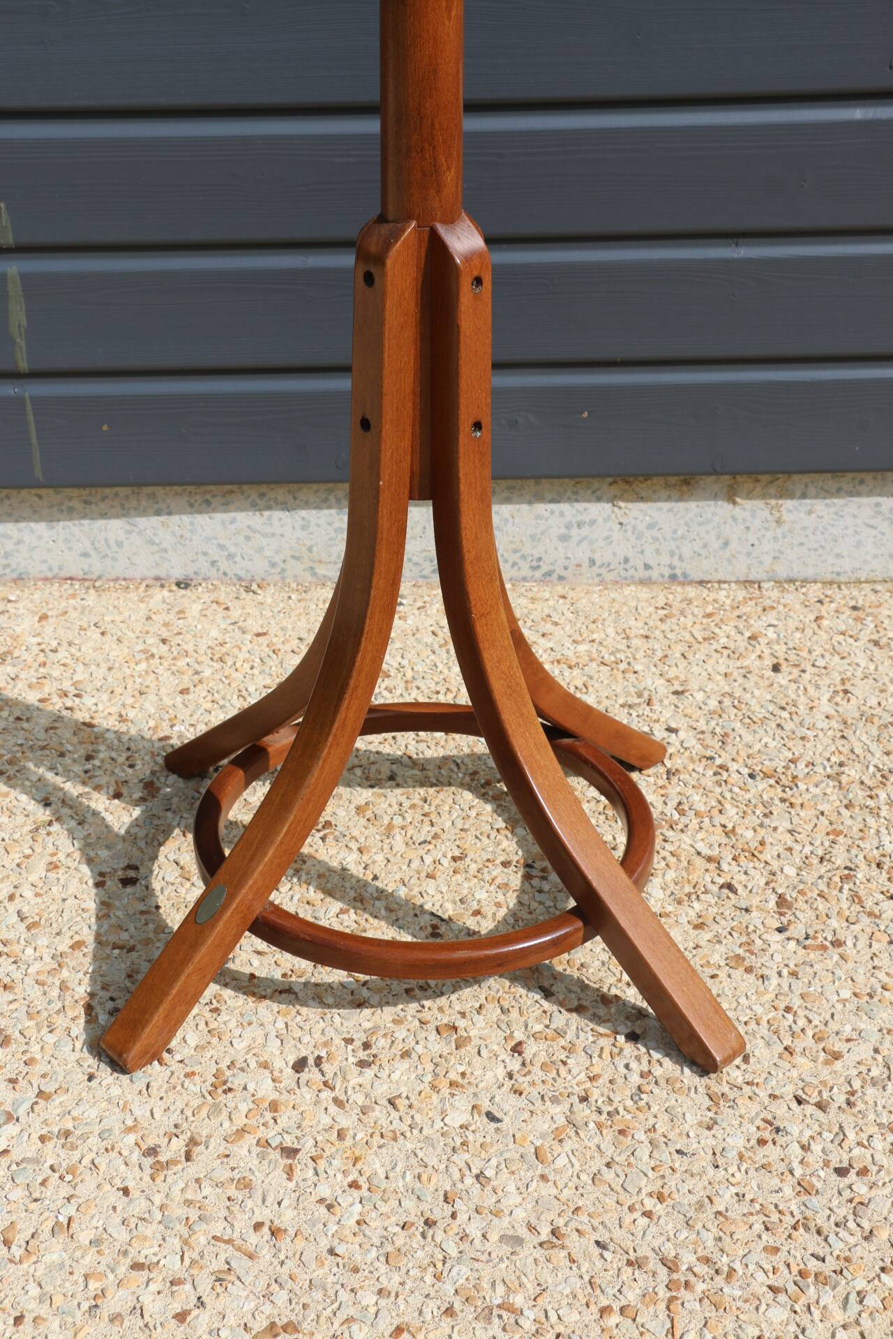 Baumann parrot coat rack in beech