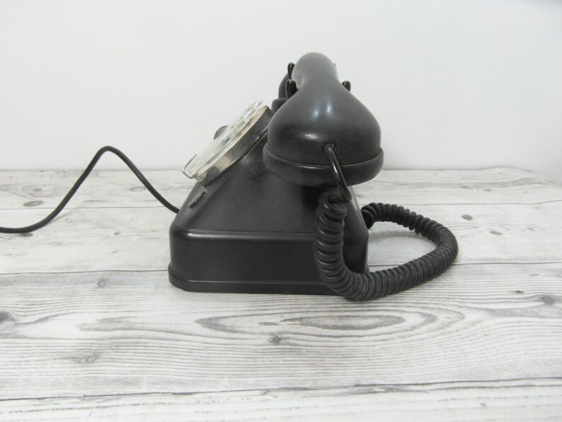 Dial phone from the 1930s