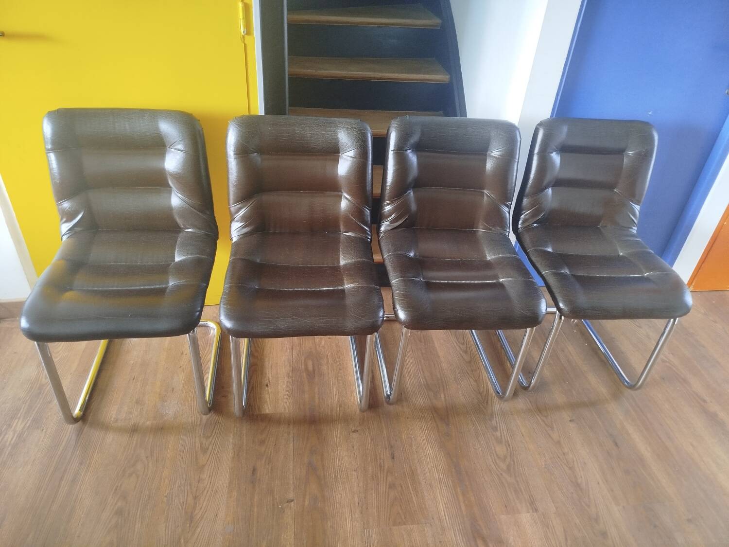 4 vintage 70s design chairs, Bauhaus/Breuer style