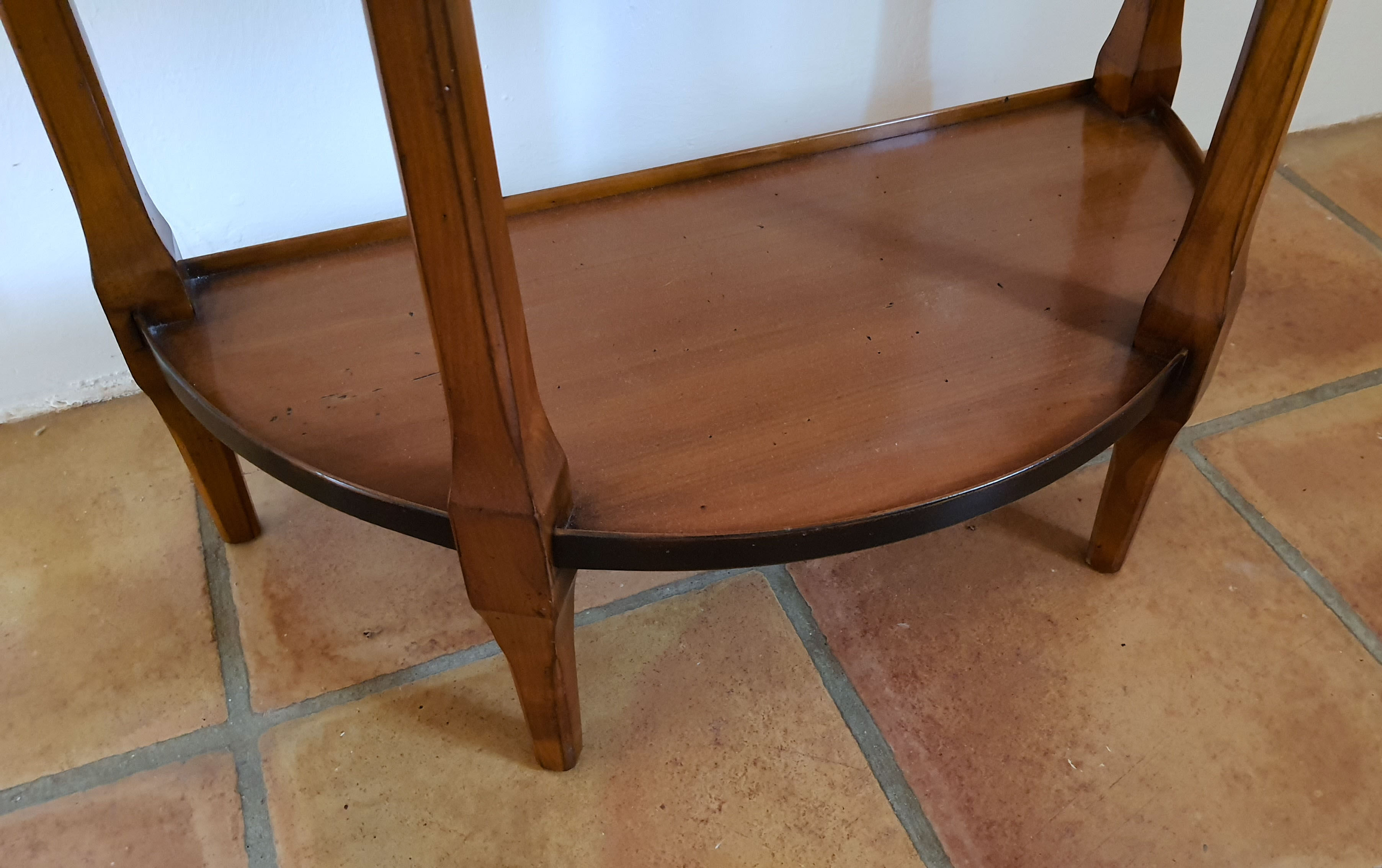 Half-moon console De Tonges