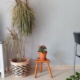 Tripod stool in solid wood years 40/50