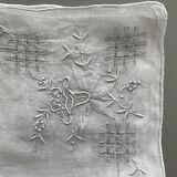Lot de 2 mouchoirs ou serviettes thé Brodés anciens