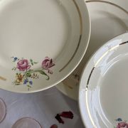 6 antique Badonviller faience dessert plates with flowers and gilding.