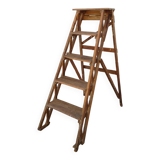 Escabeau ancien de menuisier en bois, traces de peinture, traité, 110 cm