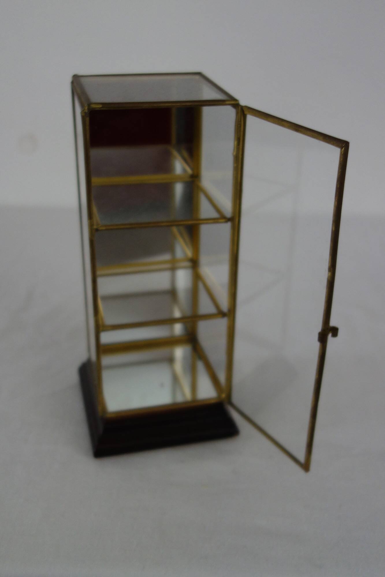 Vintage display case for miniature or jewelry brass and glass