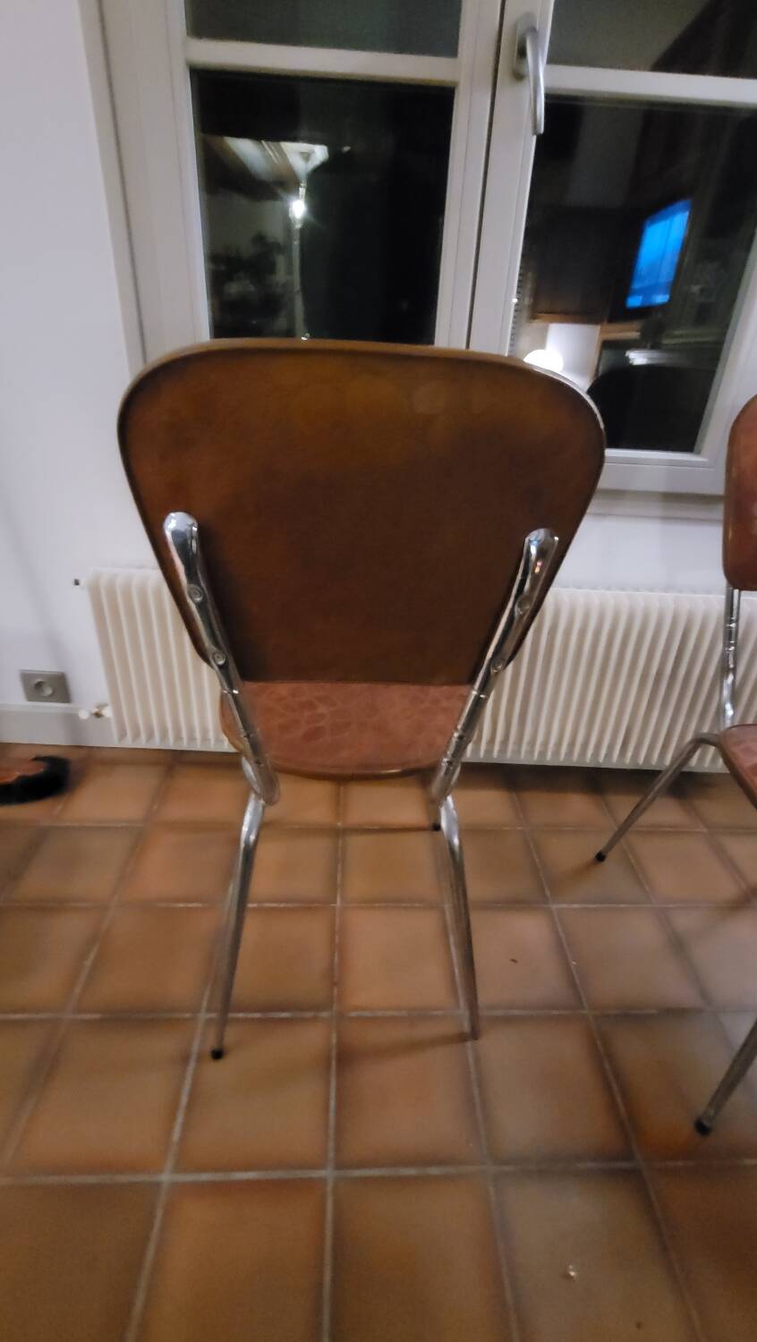 2 70s crocodile chairs