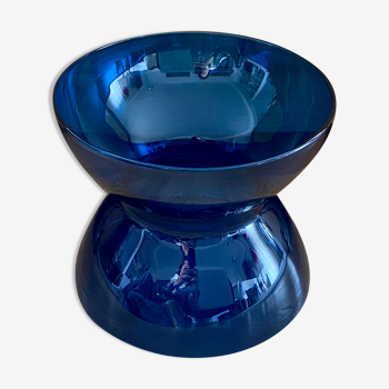 Vase diabolo en verre bleu XL Anne Nilsson pour Ikea