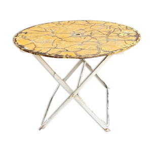 Table de jardin plainte