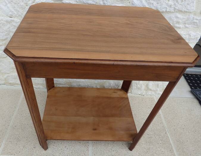 Chic 1930s Art Deco wooden pedestal table