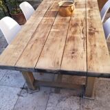 Farm table
