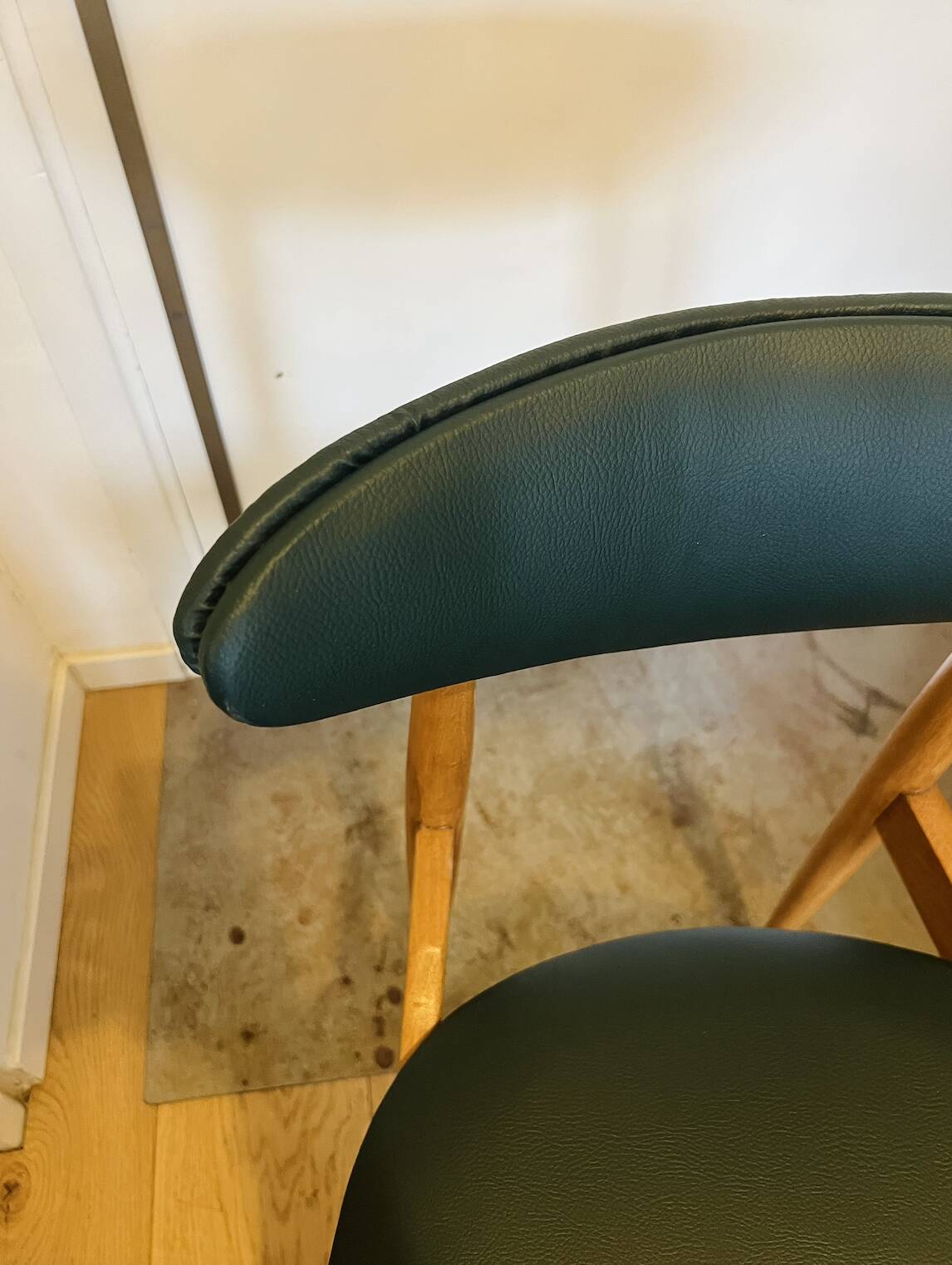 (Lot) 3 Chairs Pierre Guariche Model Licorne