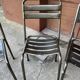 Table et chaises style industriel