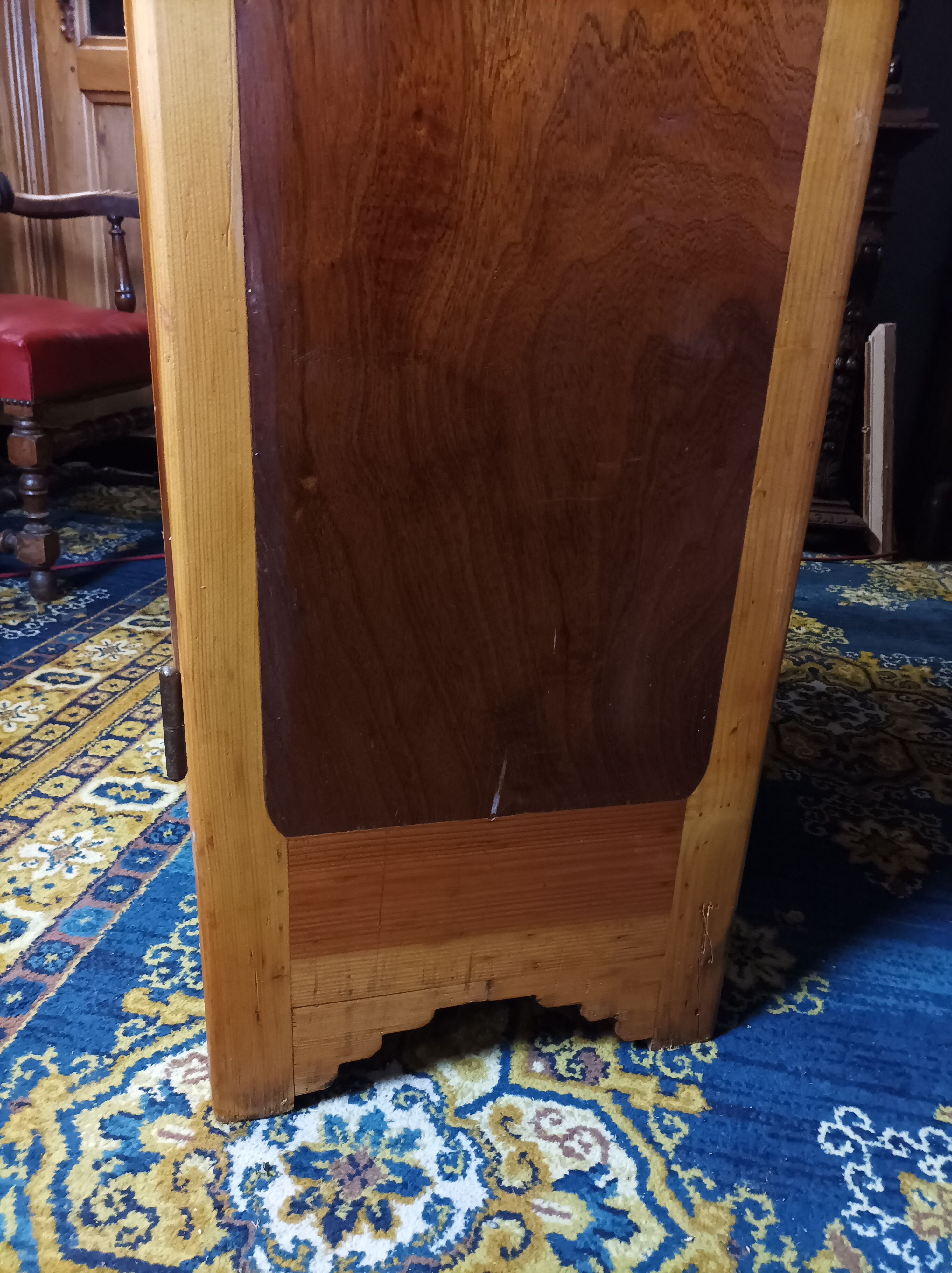 Parisian pine cabinet