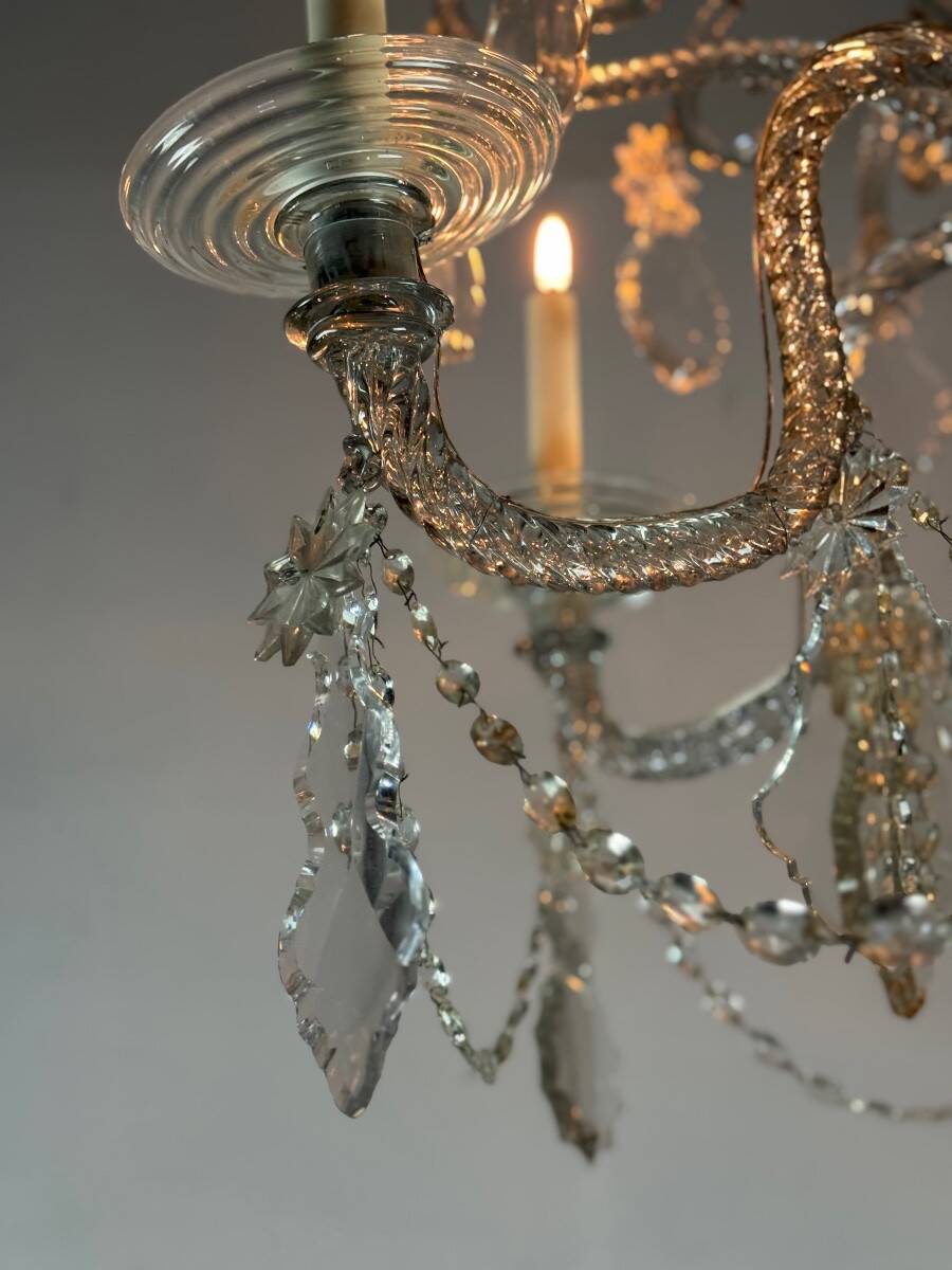 Liège lustre in blown glass and cut crystals, 6 light arms, 18th century