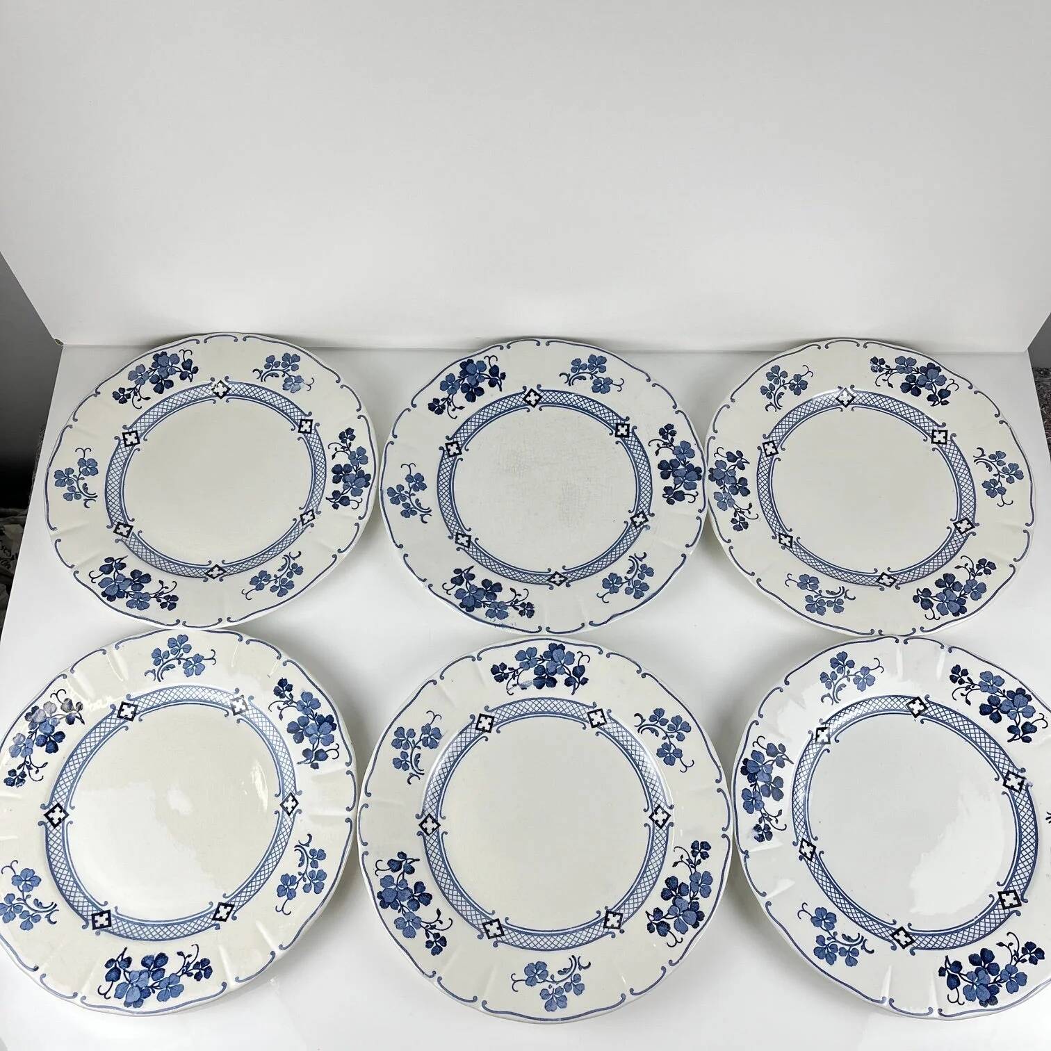 Set of 6 flat plates Terre de Fer KG Lunéville, model "Jane", blue, 1890-1915