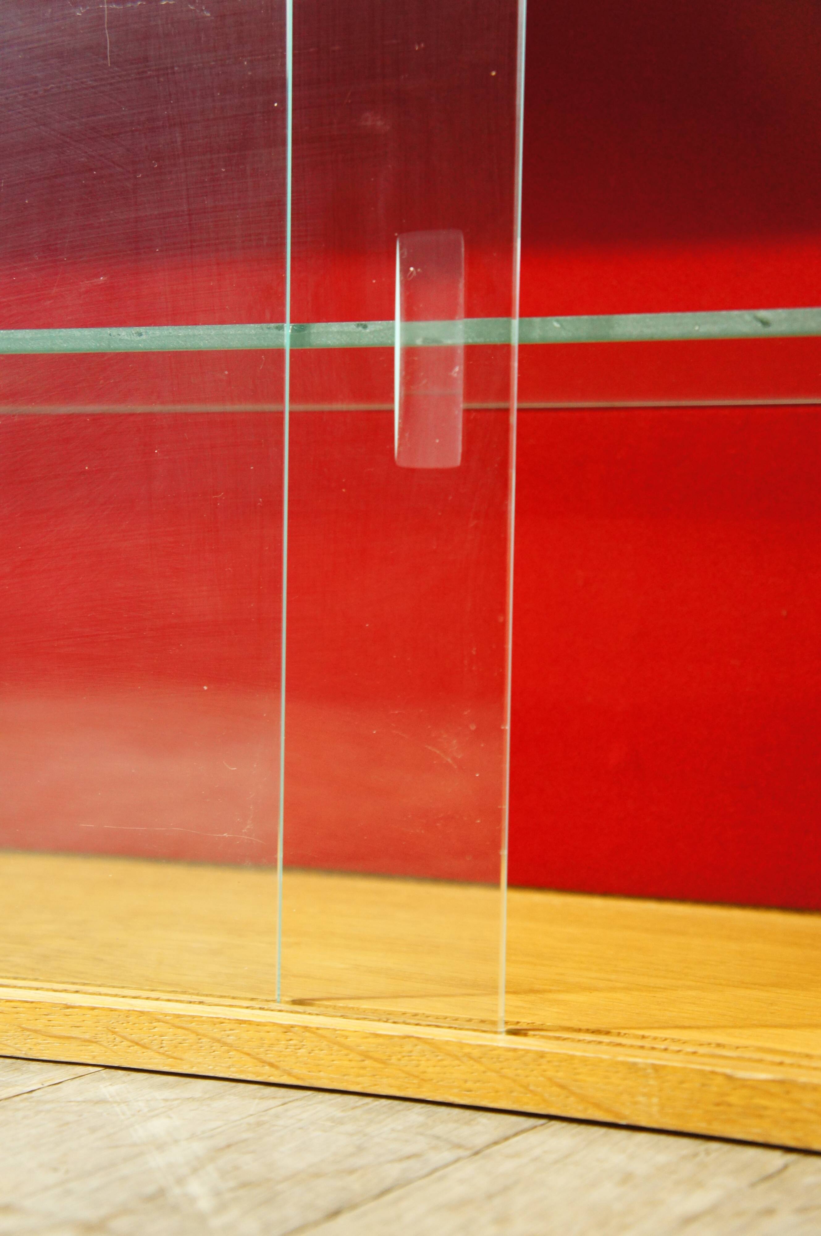 Wall display case in gilded oak 1960