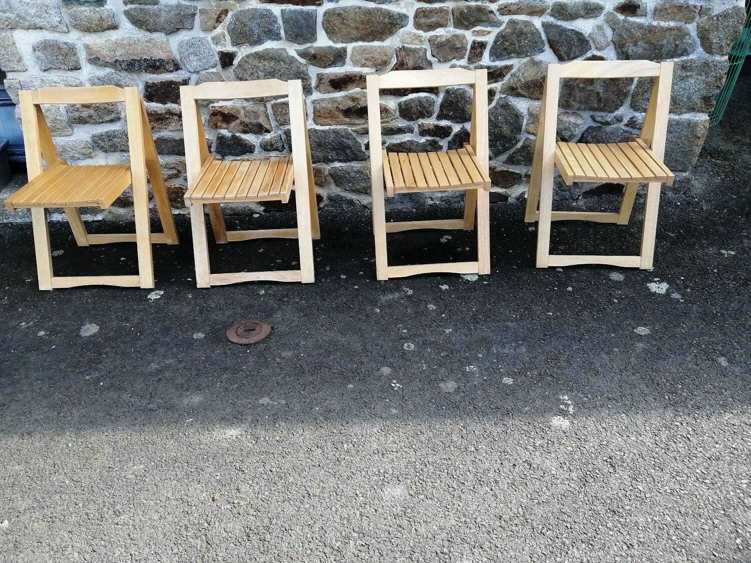 4 vintage folding chairs