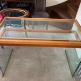 Desk glass structure