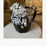 Large pitcher in sandstone blazed great fire