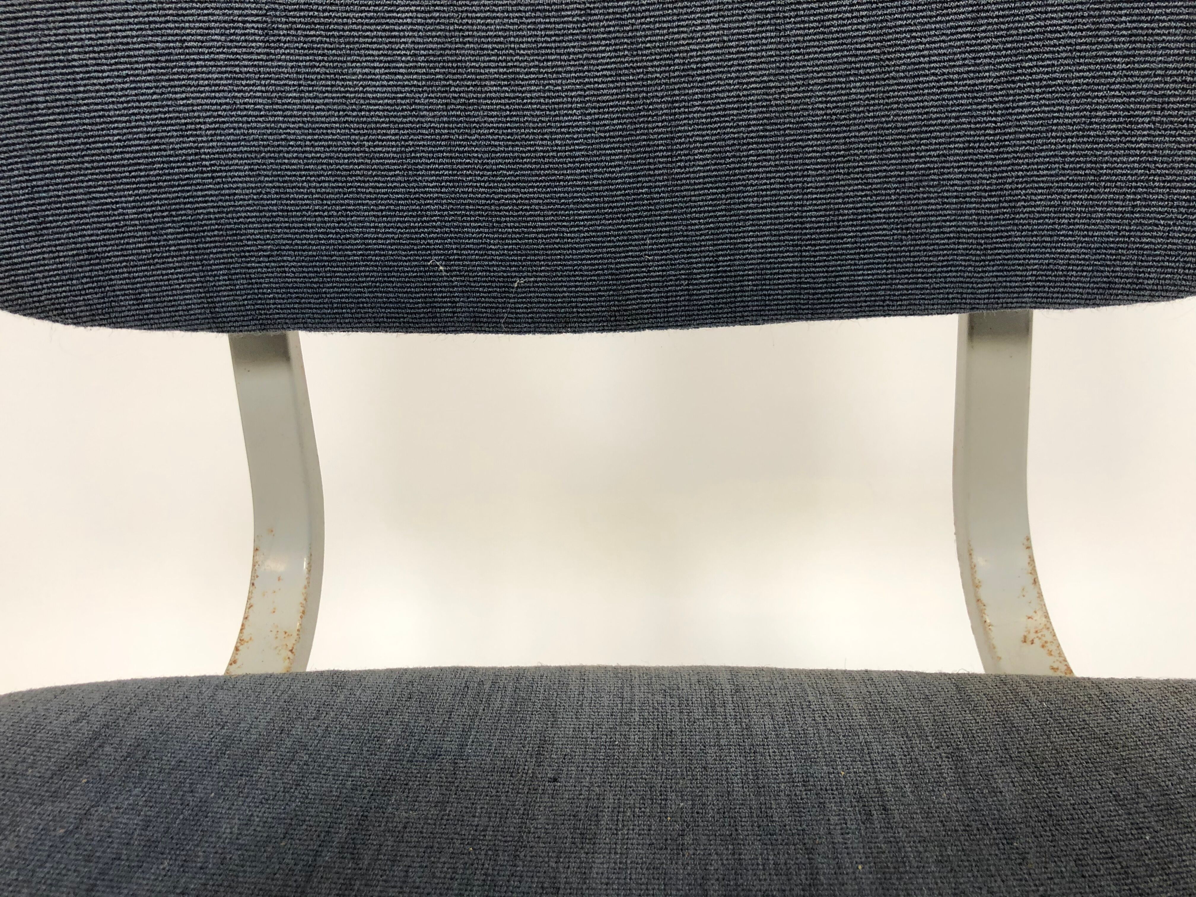 Circle Friso Kramer Revolt Ahrend vintage chair with designer armrests