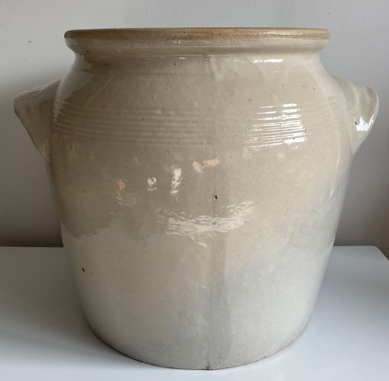 White sandstone jar xl