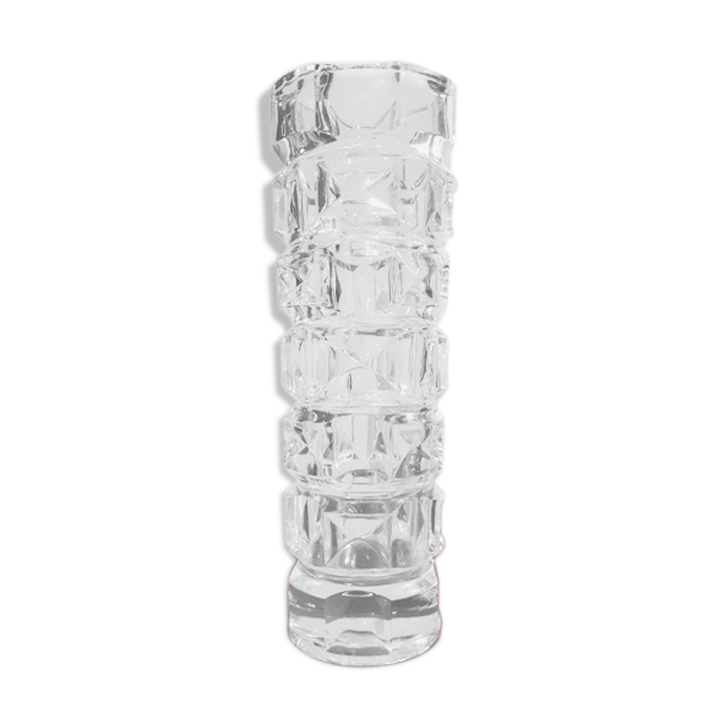 Concave-faceted vase