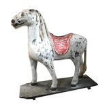Cheval en papier mâché