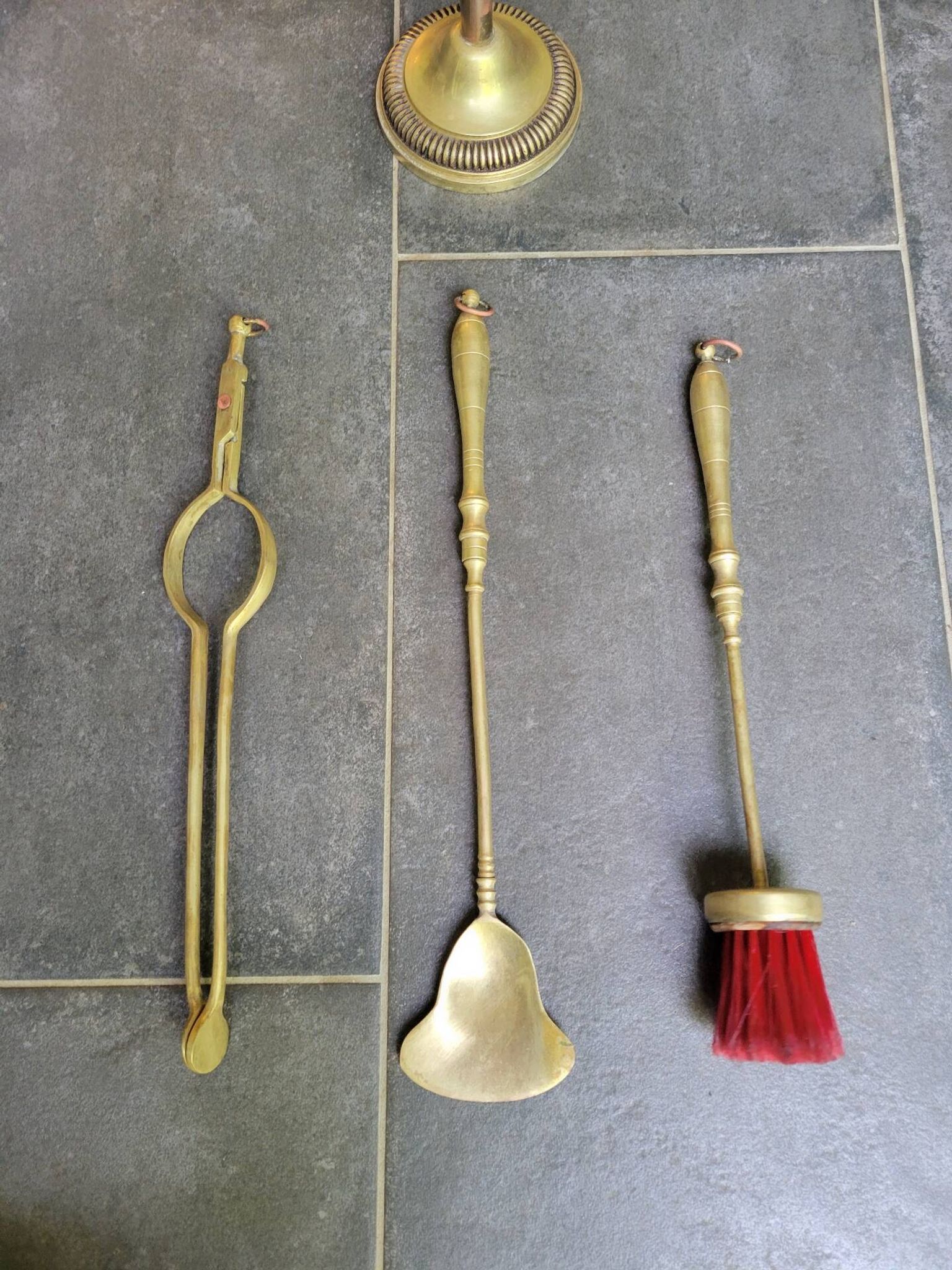 Fireplace tool set in gilded bronze