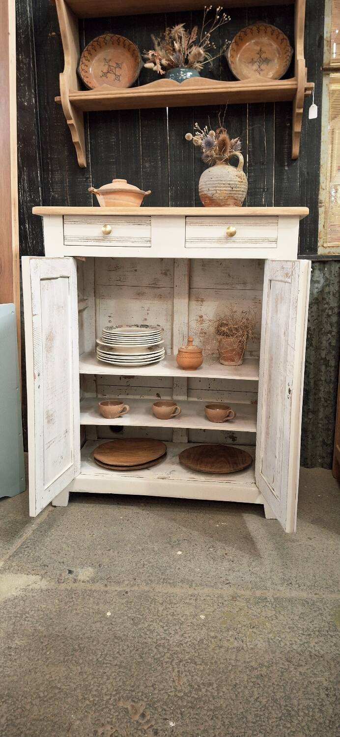 Buffet parisien vintage