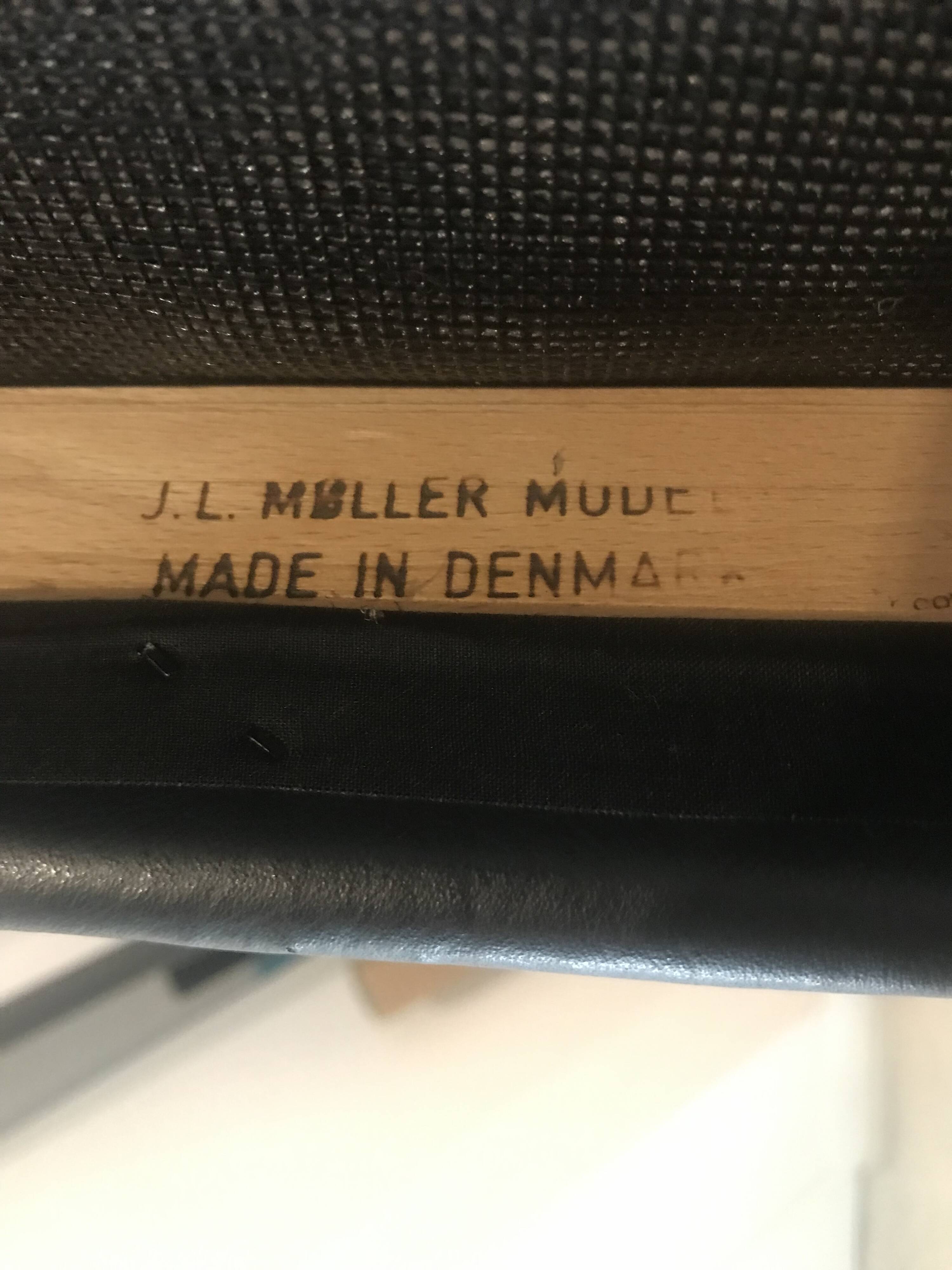 Model 64 armchair Scandinavian design Niels Otto MOLLER