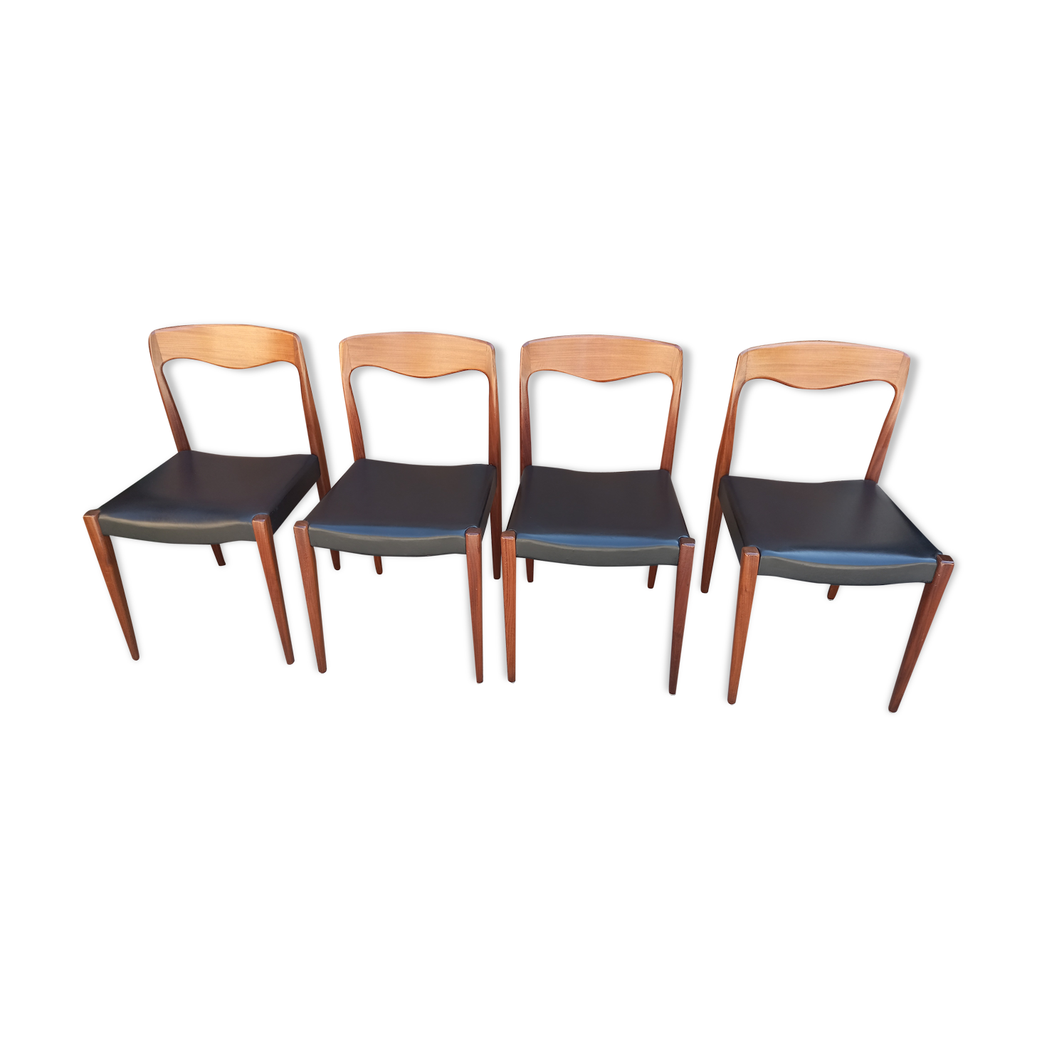 Suite de quatre chaises teck vintage