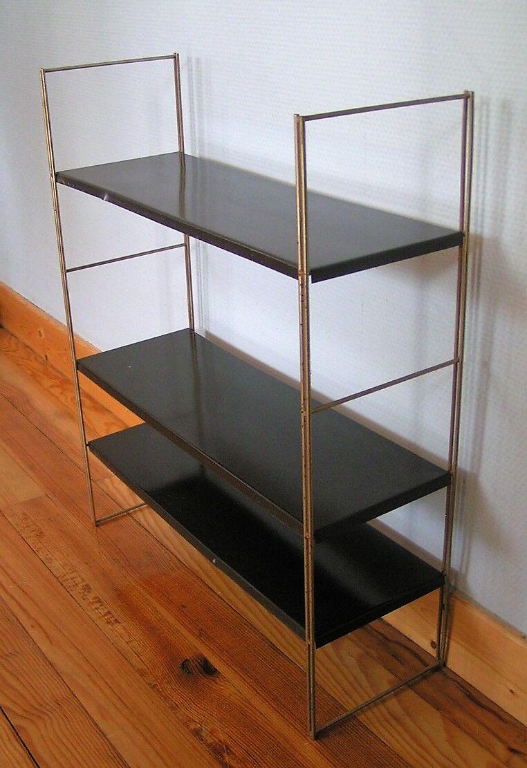 Metal wall string shelf