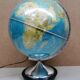Beau Globe terrestre vintage lumineux , veilleuse lampe pied chromé 70's