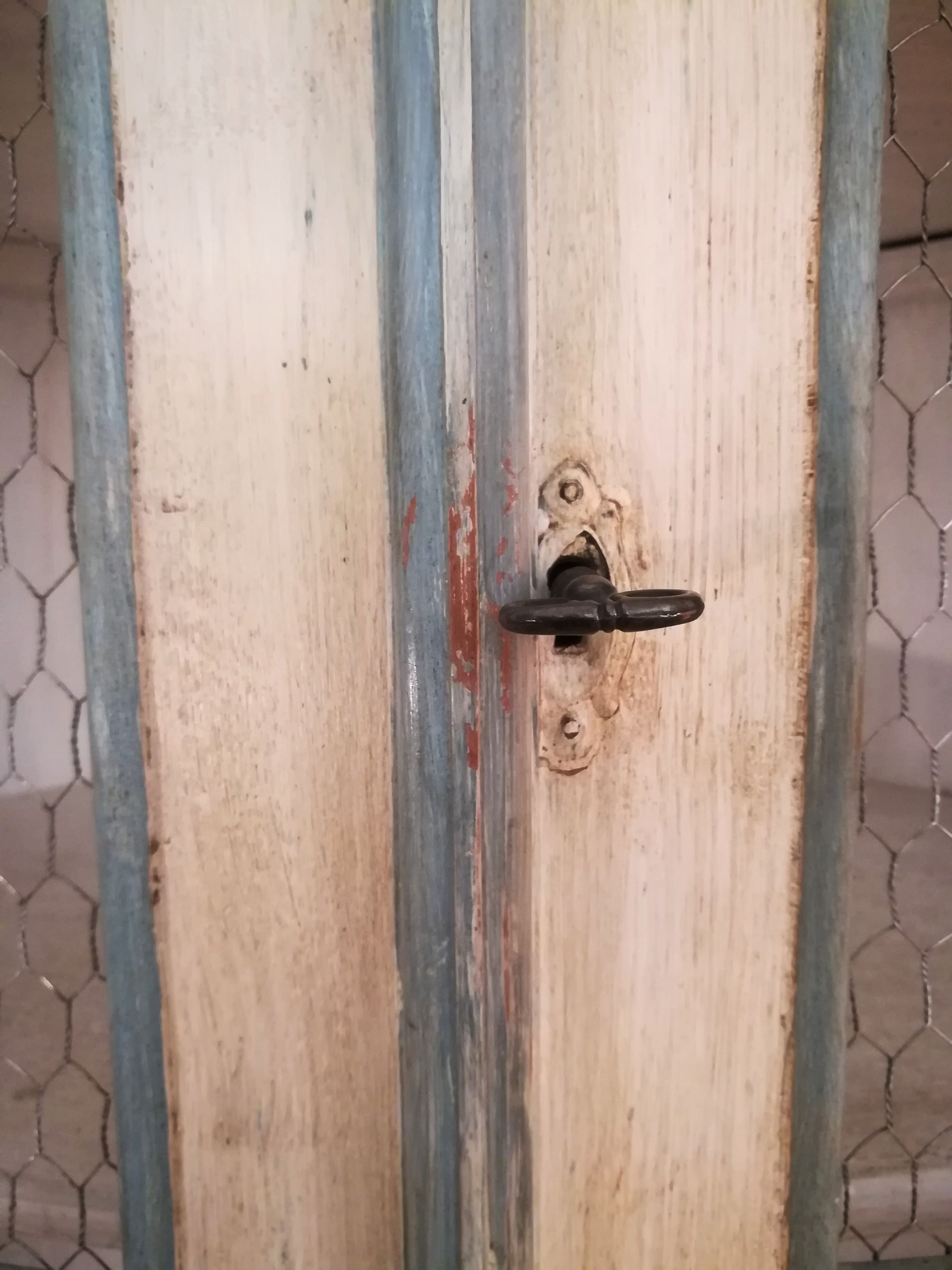 Encoignure 2 patinated body