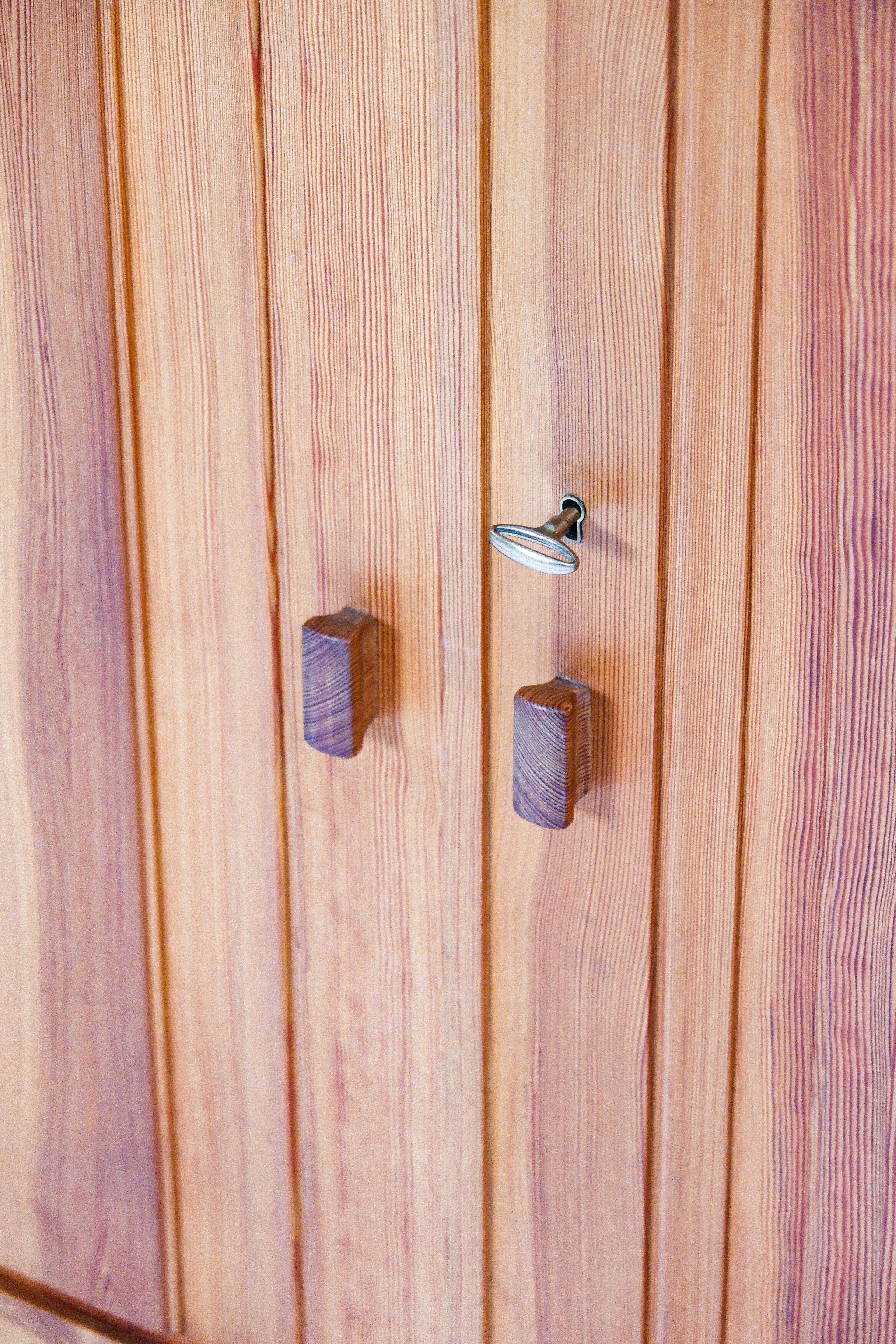 Pine buffet by Carl Malmsten, around 1950.