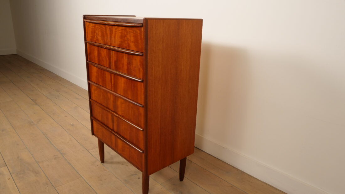 Vintage Danish chest of drawers | Teak | 6 drawers | 105 cm