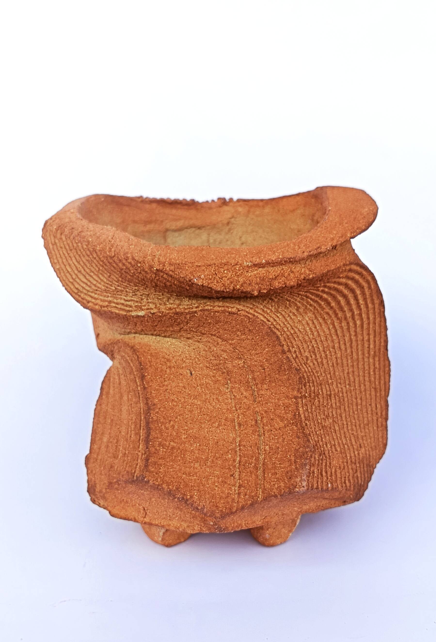 Stoneware bowl in Japanese chawan style