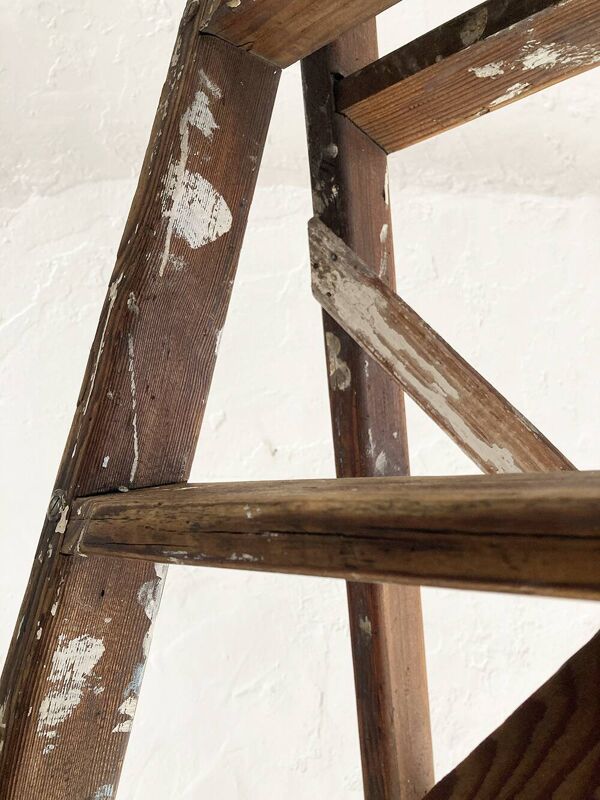 Ancien escabeau de peintre en bois