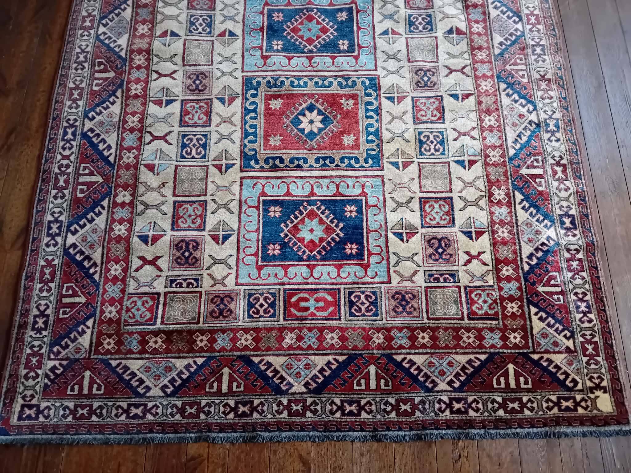 Handmade Pakistani Kazak rug 235x184cm